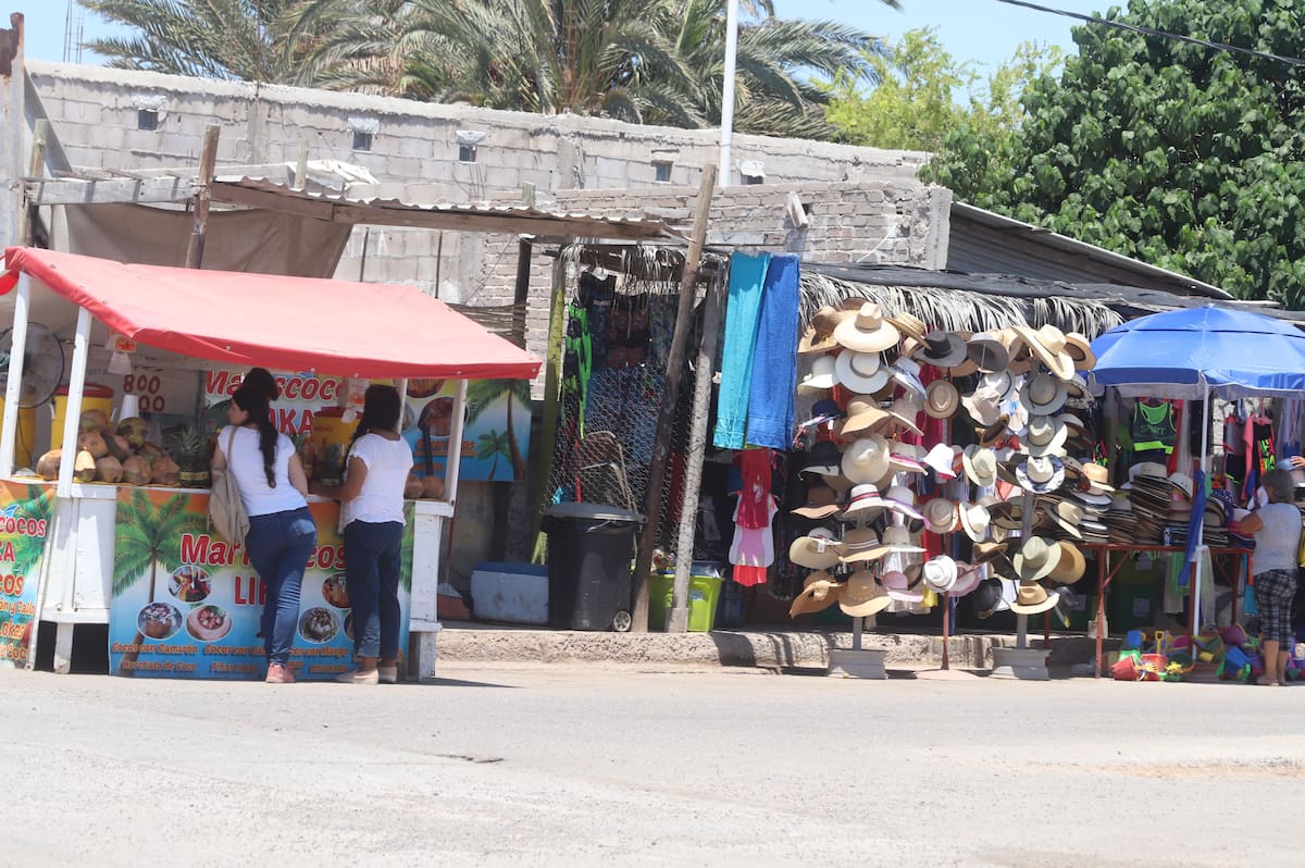 Comerciantes de Kino se quejan de la baja en las ventas.