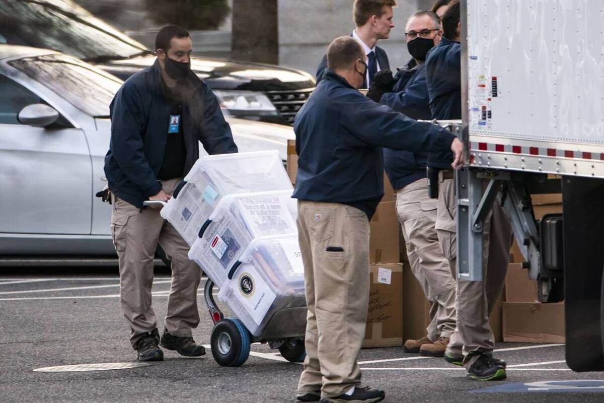 VIRAL: ¡Adiós Trump! Captan camión de mudanzas en la Casa Blanca