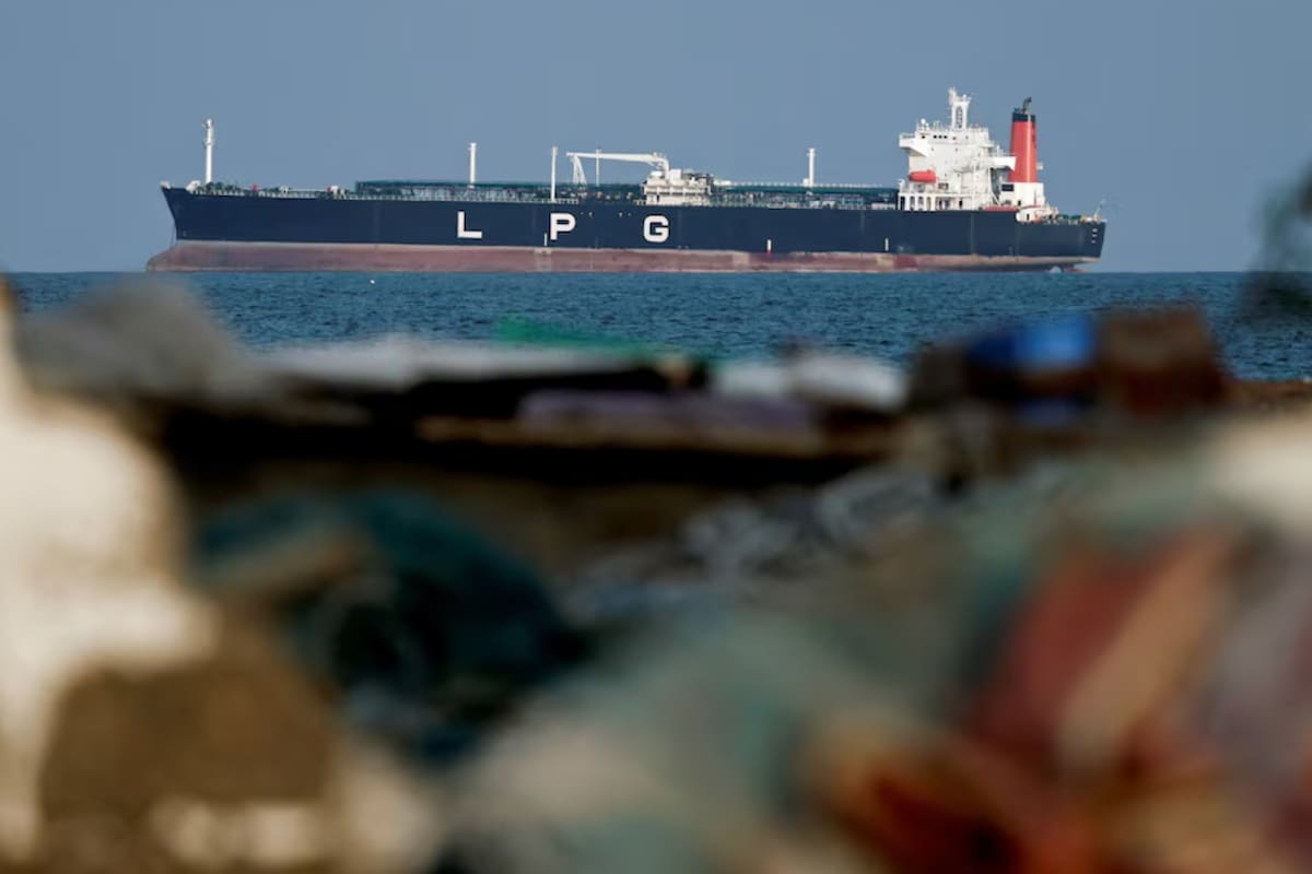 Irán advierte que el paso por el estrecho de Ormuz sigue abierto, pero exige coordinación con su Armada tras la guerra iniciada el 28 de febrero y subraya que la seguridad de la ruta petrolera será ahora una prioridad estratégica