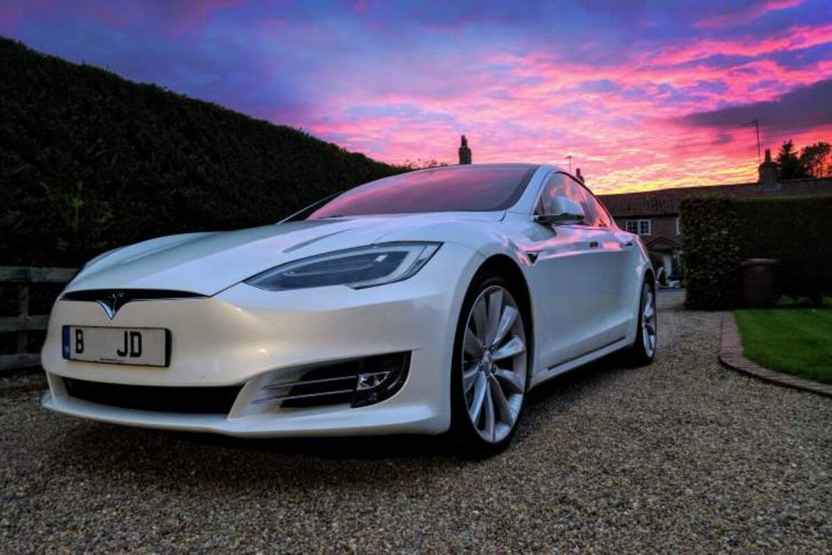 Tesla trabaja en baterías de 110 kWh con 645 kilómetros de autonomía