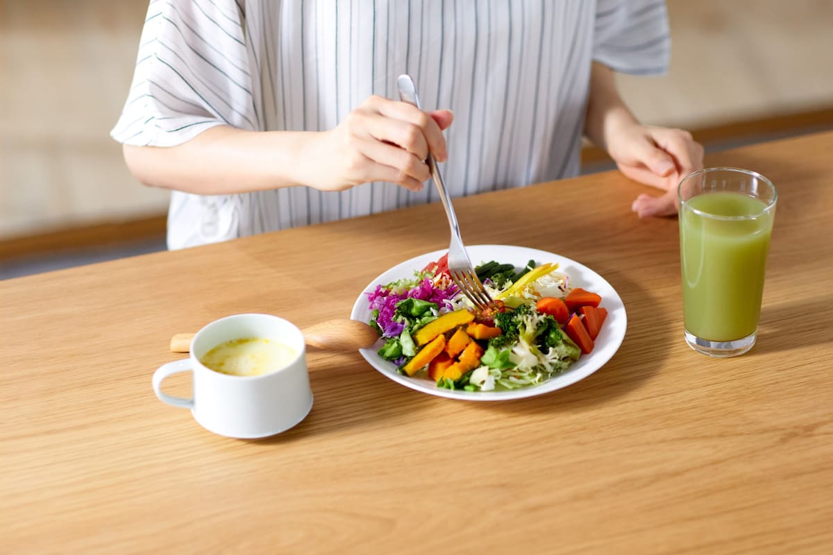 Cómo reducir el consumo de alimentos ultraprocesados sin complicarse la vida, según expertos