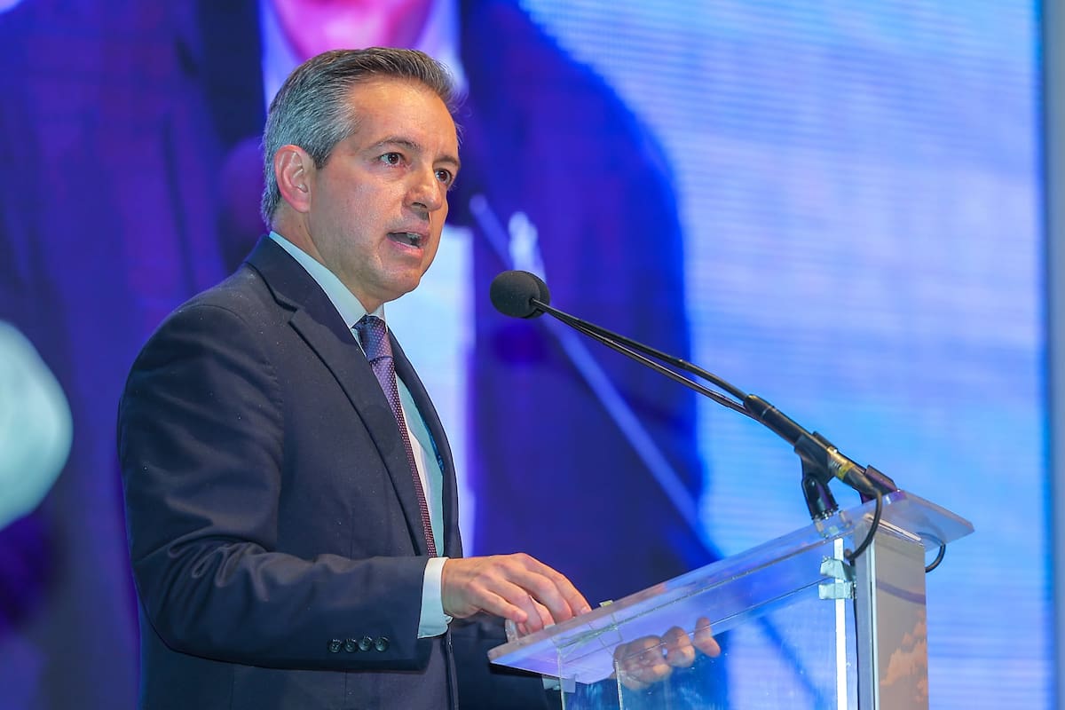 Omar del Valle presenta su primer informe como diputado local