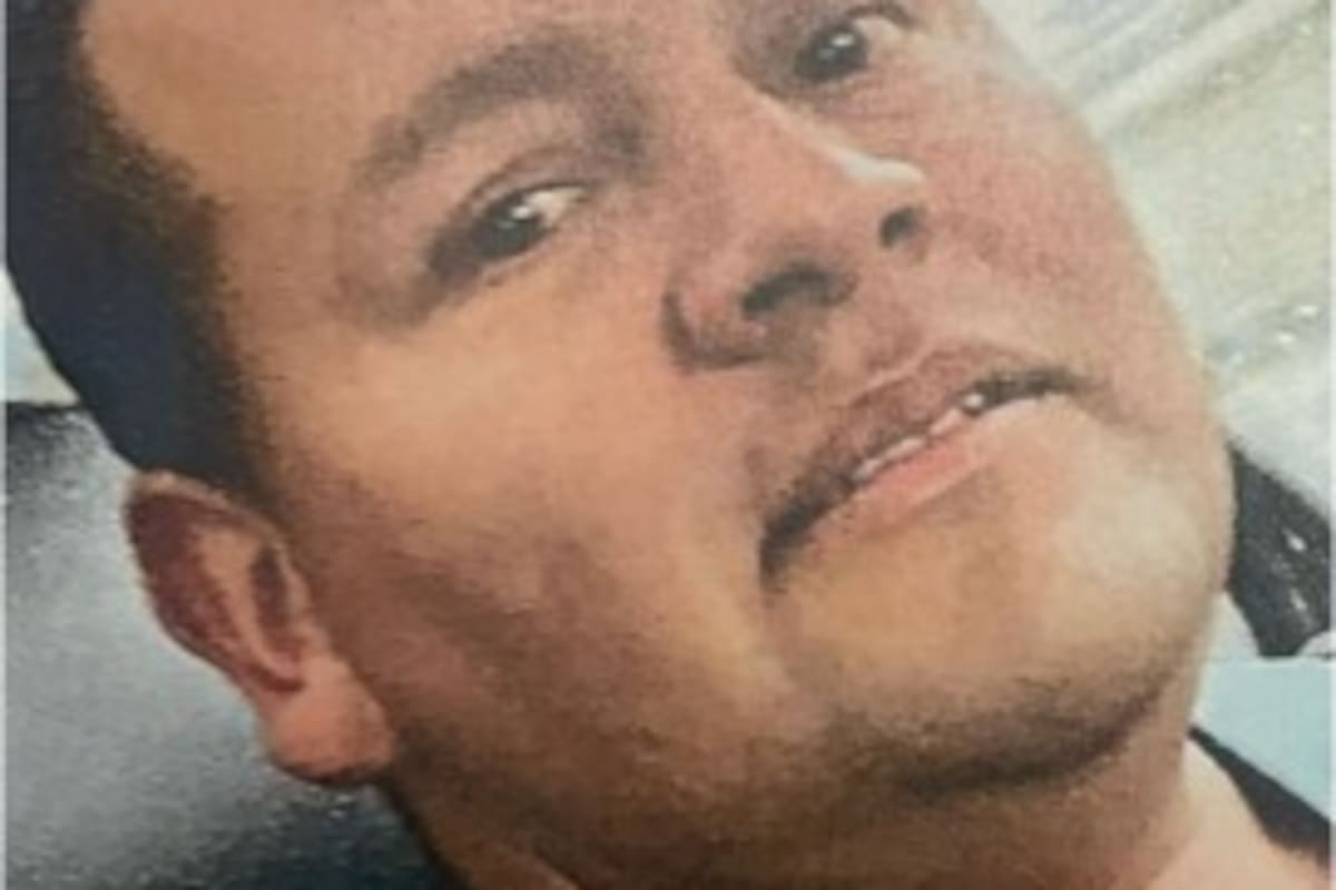 Se busca a Alexandre Ramírez Cuadrón de 49 años de edad