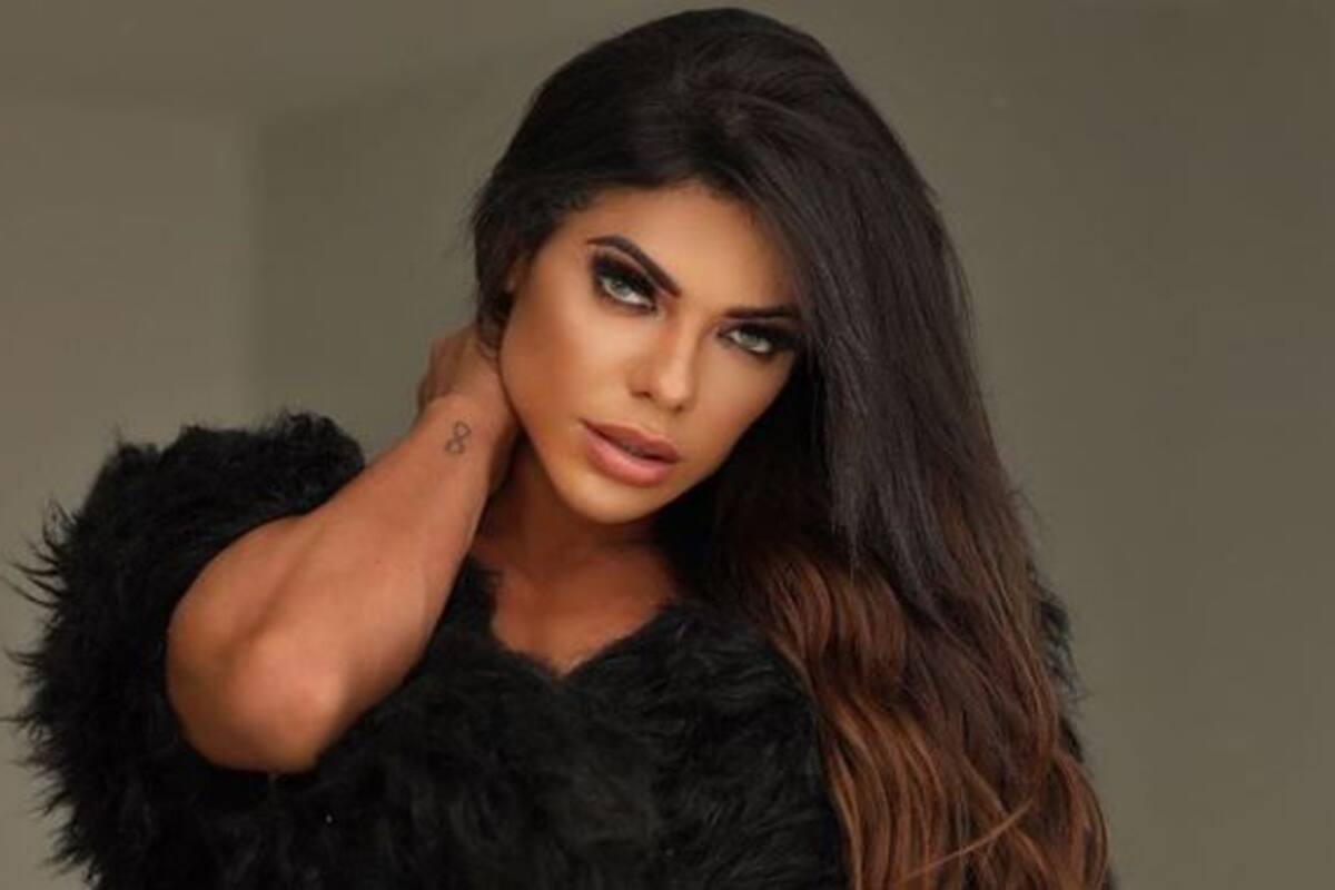 Suzy Cortez presume nuevo 'photoshoot' en el que presume figura