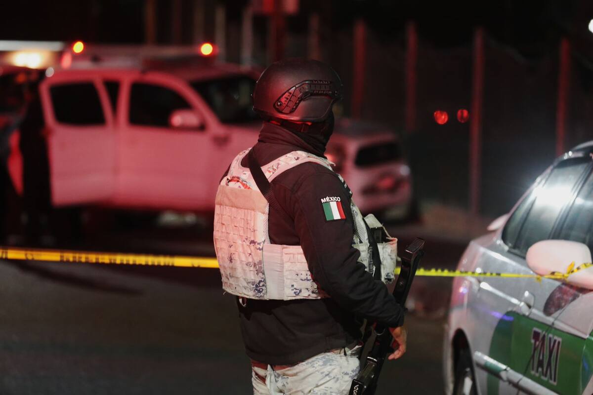 Homicidios Tijuana: Atacan a tiros a pareja dentro de vehículo