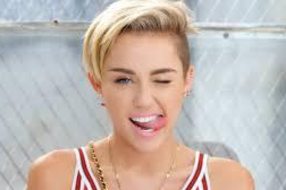 Miley Cyrus celebra diversidad corporal en vídeo "Mother's Daughter"