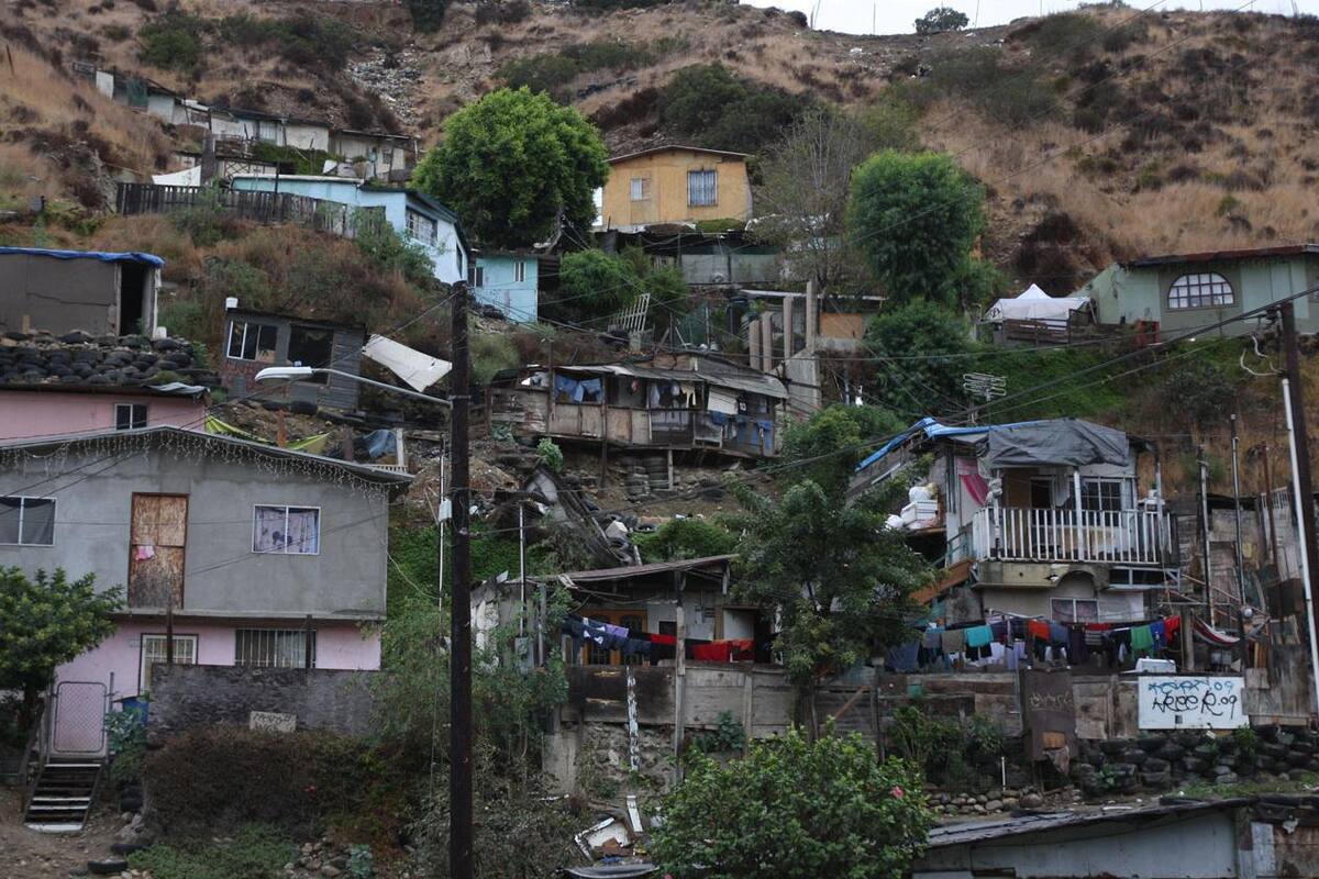 Pareja resulta lesionada de gravedad tras ataque en colonia Los Laureles de Tijuana