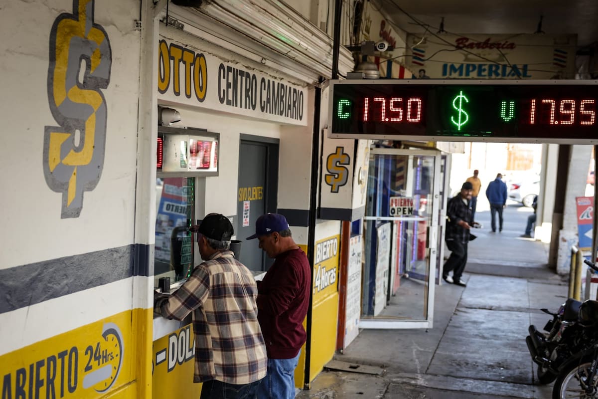 Arranca la semana con fortaleza para el peso frente al dólar