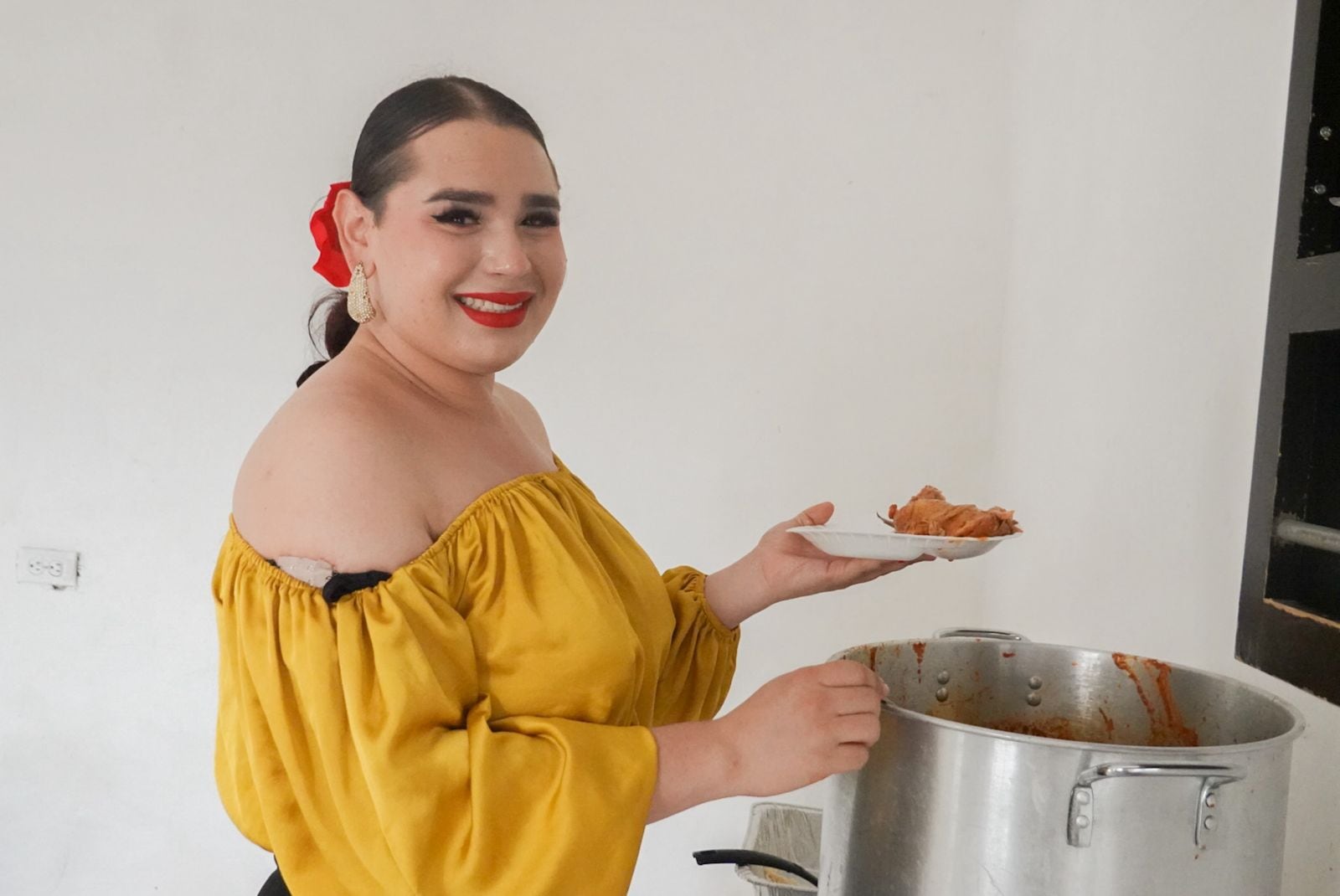 En la colonia Morelos de Tijuana fue inaugurado un espacio de apoyo para personas trans de la tercera edad, donde reciben acompañamiento y participan en actividades comunitarias. Foto: Border Zoom