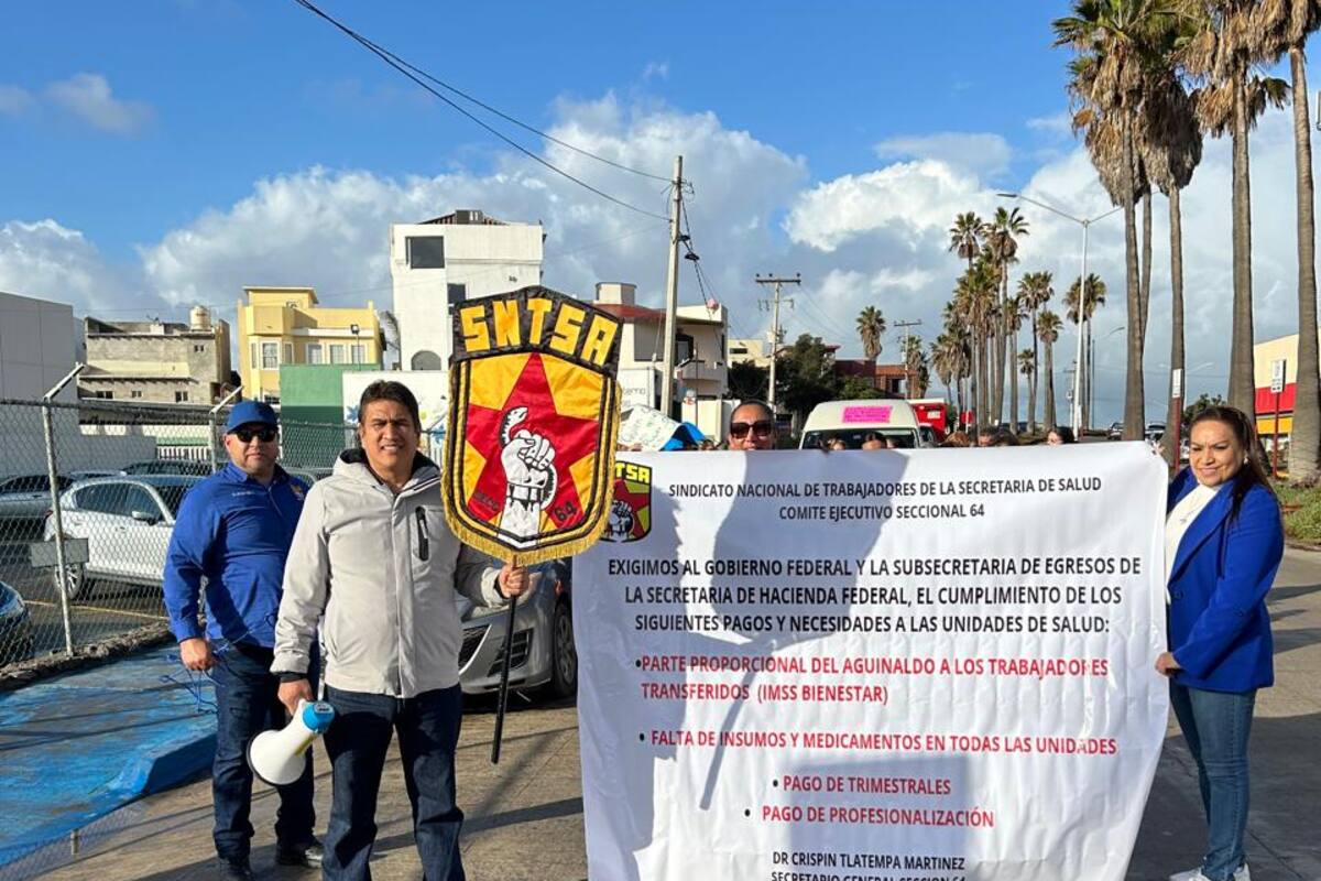 Piden insumos trabajadores de hospitales