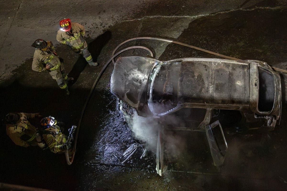 El incendio habría comenzado debido a una aparente falla mecánica. Foto: Border Zoom