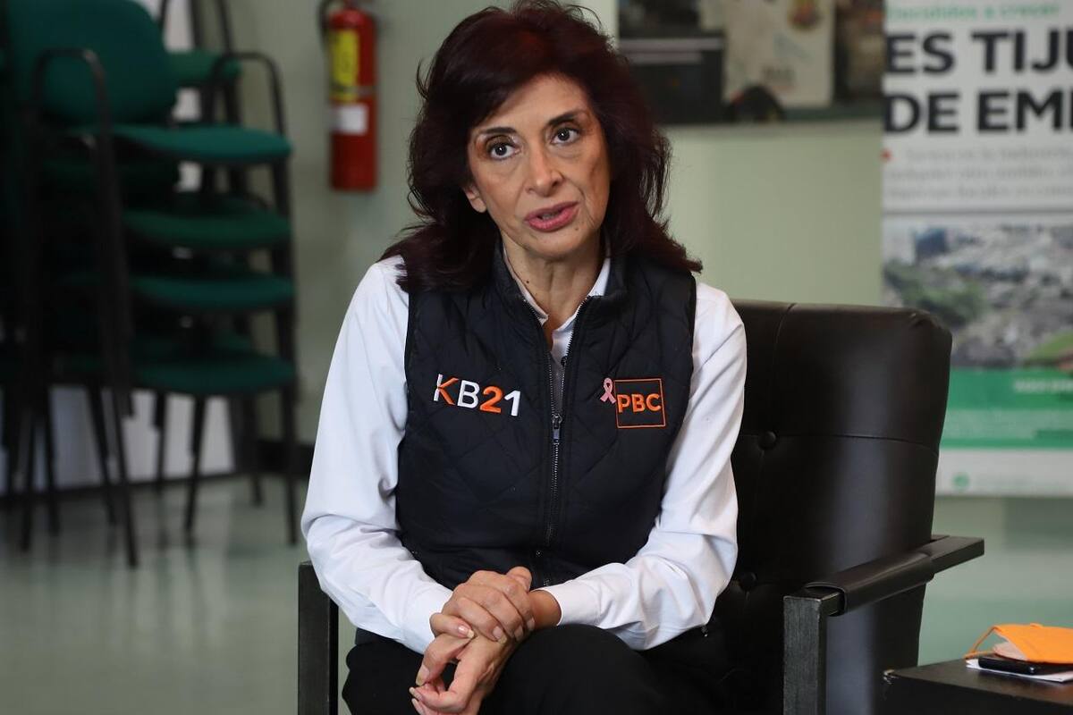Propone que 7 mil policías vigilen la ciudad: Kathia Bustillos