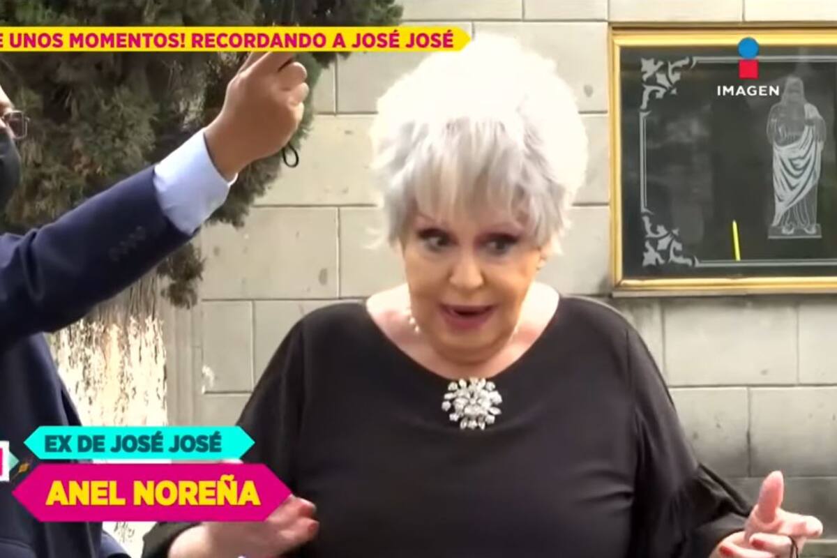 José José: Acusan a Anel Noreña y familia de usar la tumba para ¡grabar promocional para funeraria!