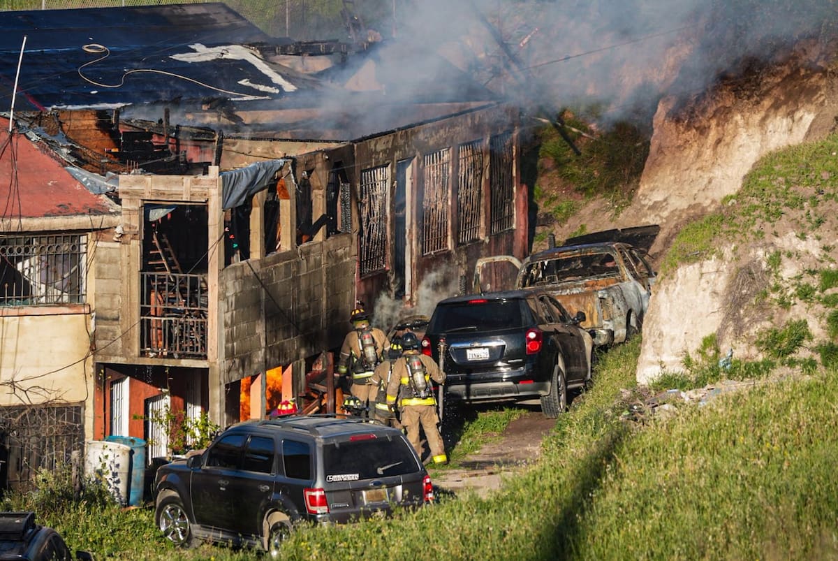 El estallido ocurrido en un domicilio de la avenida Rancho Tijuana dejó siete personas heridas; una fue trasladada en condición grave con quemaduras en el 90% de su cuerpo. Leonardo González
