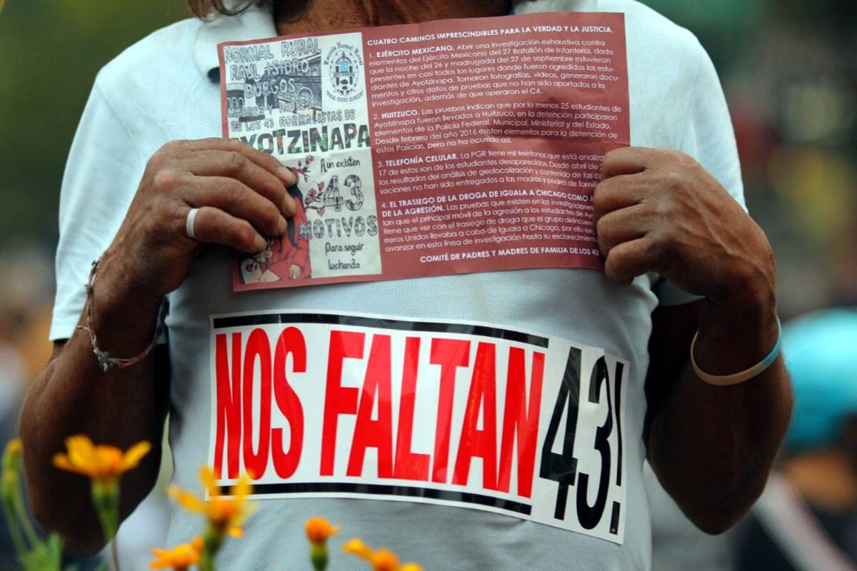 Preparan castigos para ex funcionarios por caso Ayotzinapa