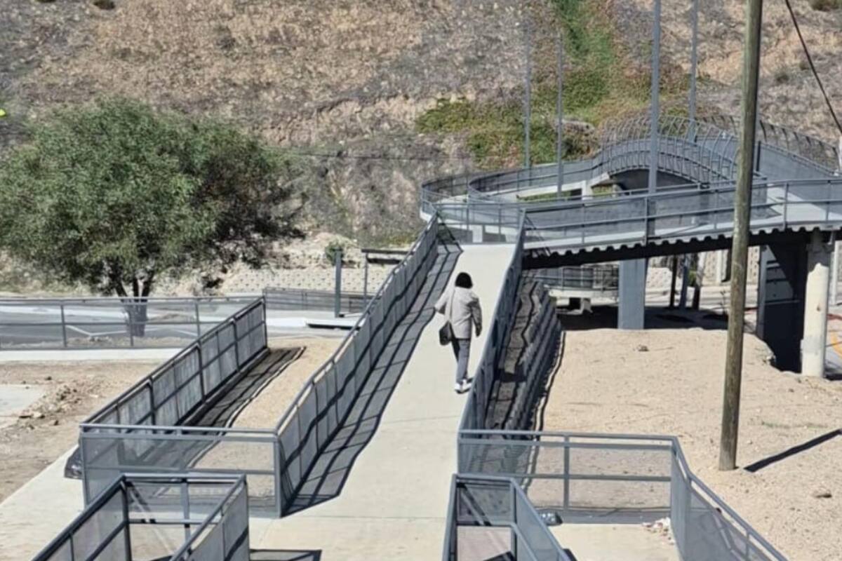 Invitan a protestar con caminata del Terror en el puente “más feo” de Tijuana