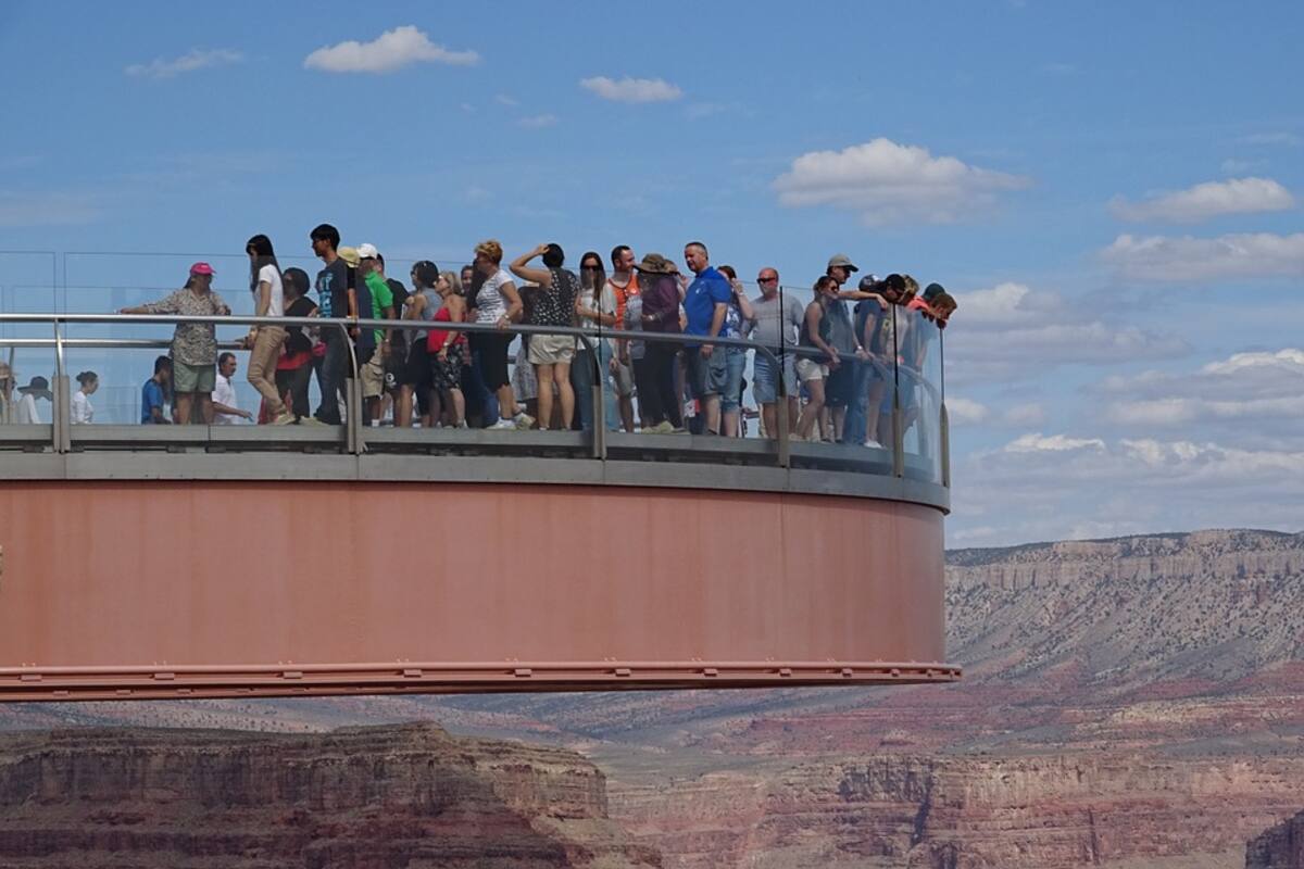 Joven de 28 años se suicida lanzándose de puente Skywalk del Gran Cañón