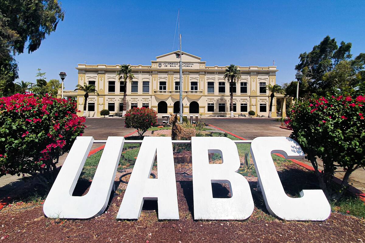 UABC continúa con los mismos protocolos durante semáforo amarillo