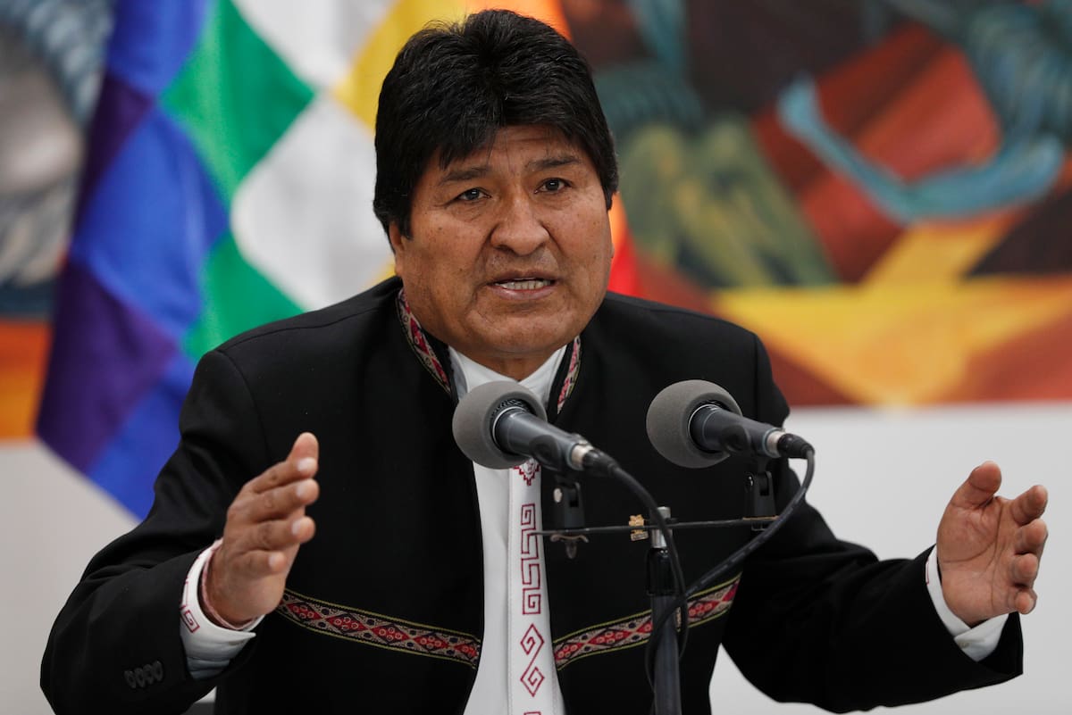 El presidente de Bolivia, Evo Morales, habla durante una conferencia de prensa en el palacio presidencial en La Paz, el miércoles 23 de octubre de 2019. (AP Foto / Juan Karita)