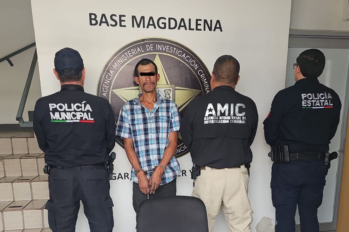 Presunto ladrón es capturado con 24 envoltorios de metanfetamina en Magdalena