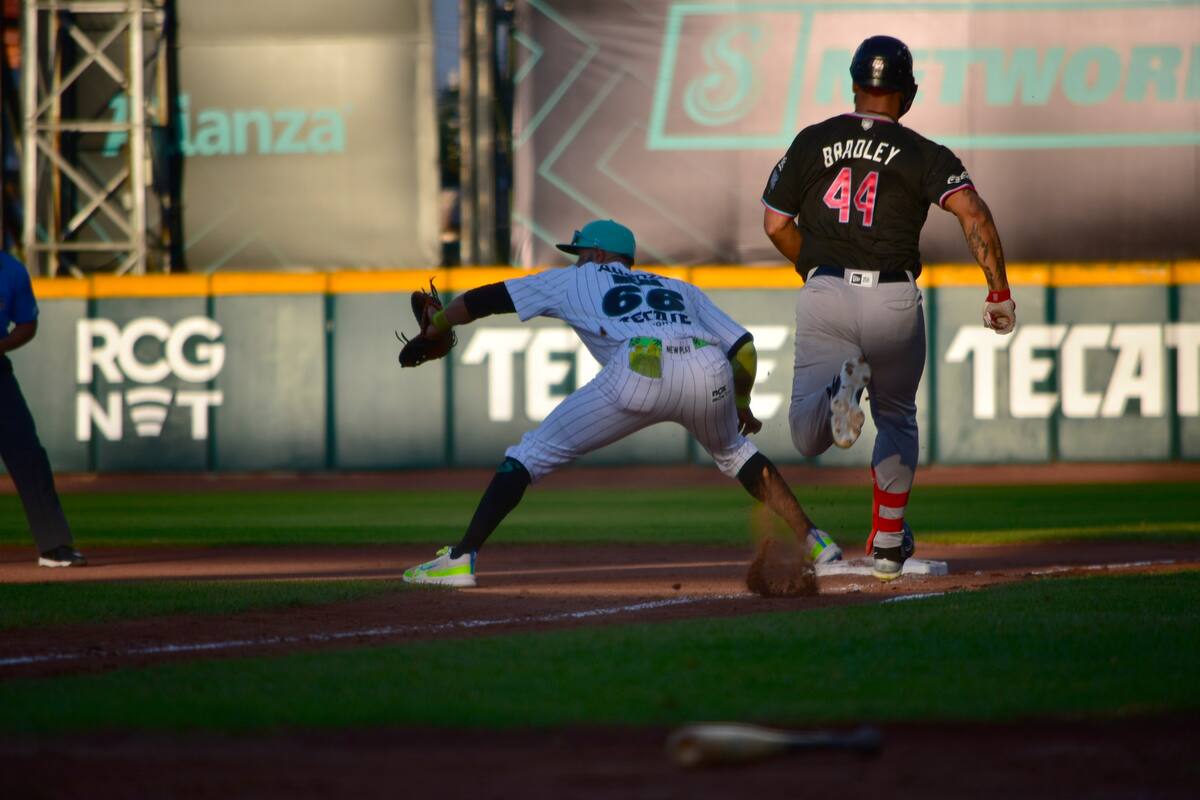 Cede Toros la serie en duelo de pitcheo