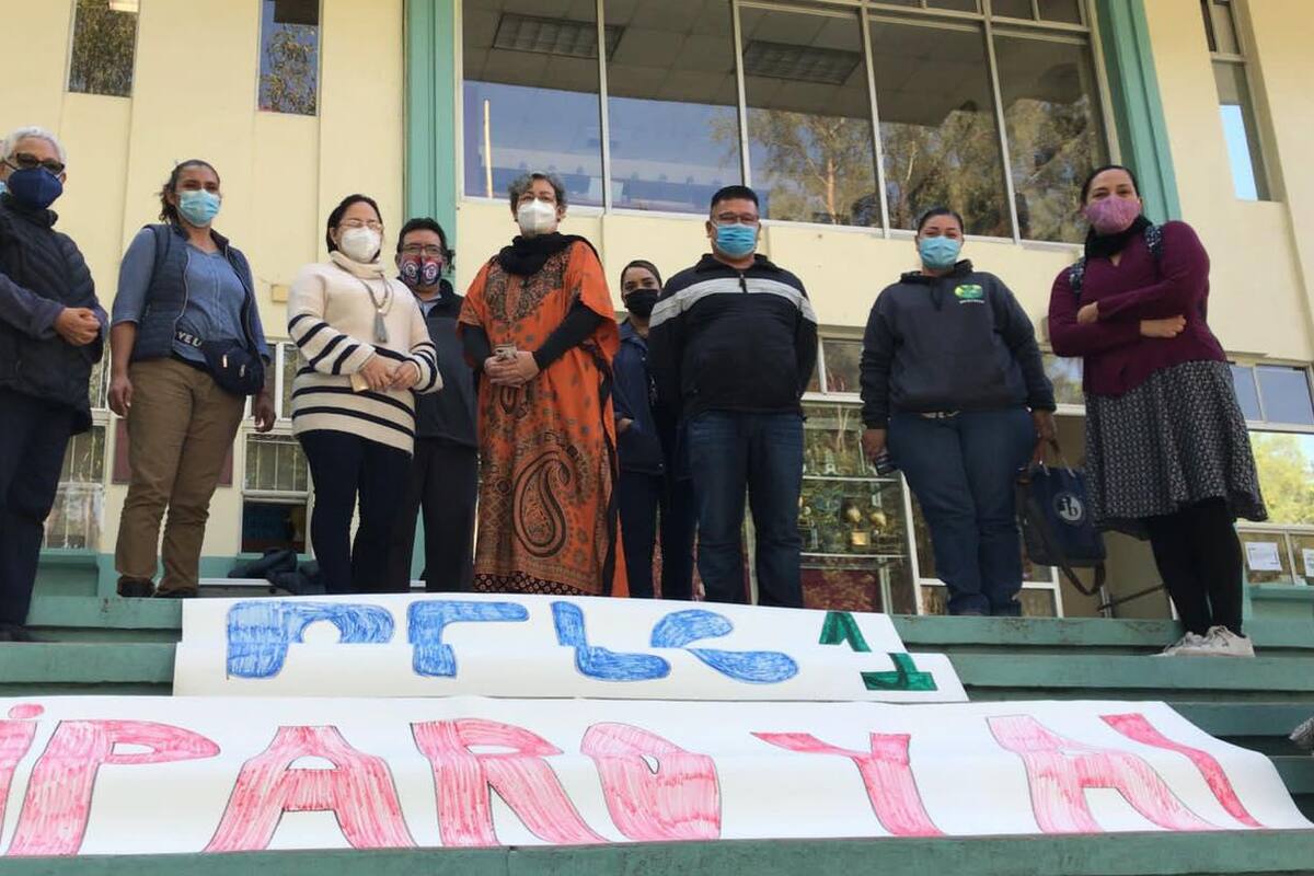 Docentes de la preparatoria Lázaro Cárdenas se unen al paro de maestros