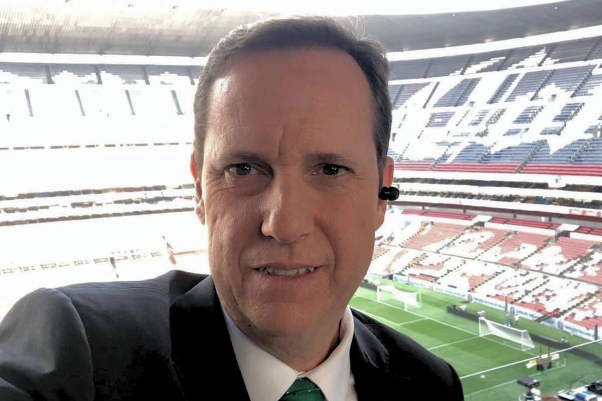 Fallece Paco Villa, emblemático comentarista deportivo