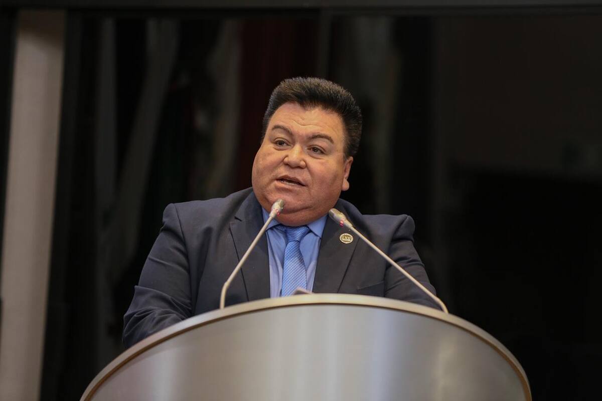 Plantea legislador retirar aparatos de sonido del transporte urbano