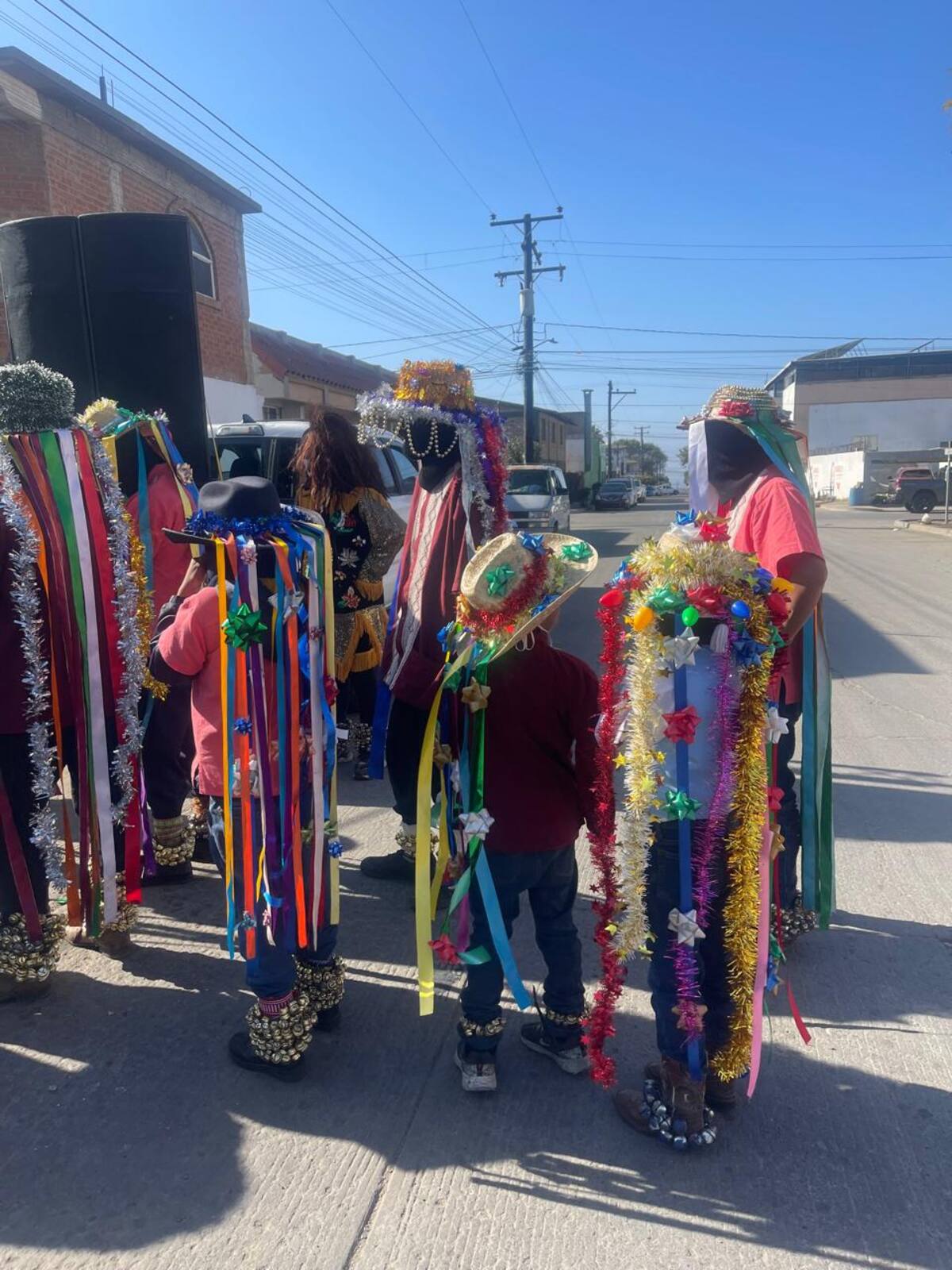 En estos días se visitarán varias casas de la comunidad y algunos comercios donde se realizarán danzas en Rosarito.