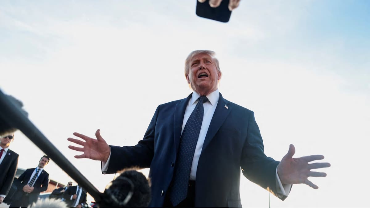 El presidente Donald Trump advirtió que Estados Unidos podría tomar por la fuerza el estrecho de Ormuz y golpear militarmente a Irán si no se alcanza un acuerdo definitivo en las conversaciones diplomáticas.. (Reuters)