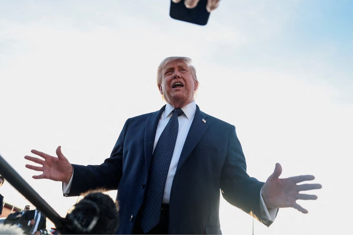 Donald Trump amenazó con ampliar una demanda multimillonaria contra The New York Times tras calificar como un acto de traición la cobertura del diario sobre el debilitamiento militar y económico de Irán durante el conflicto actual