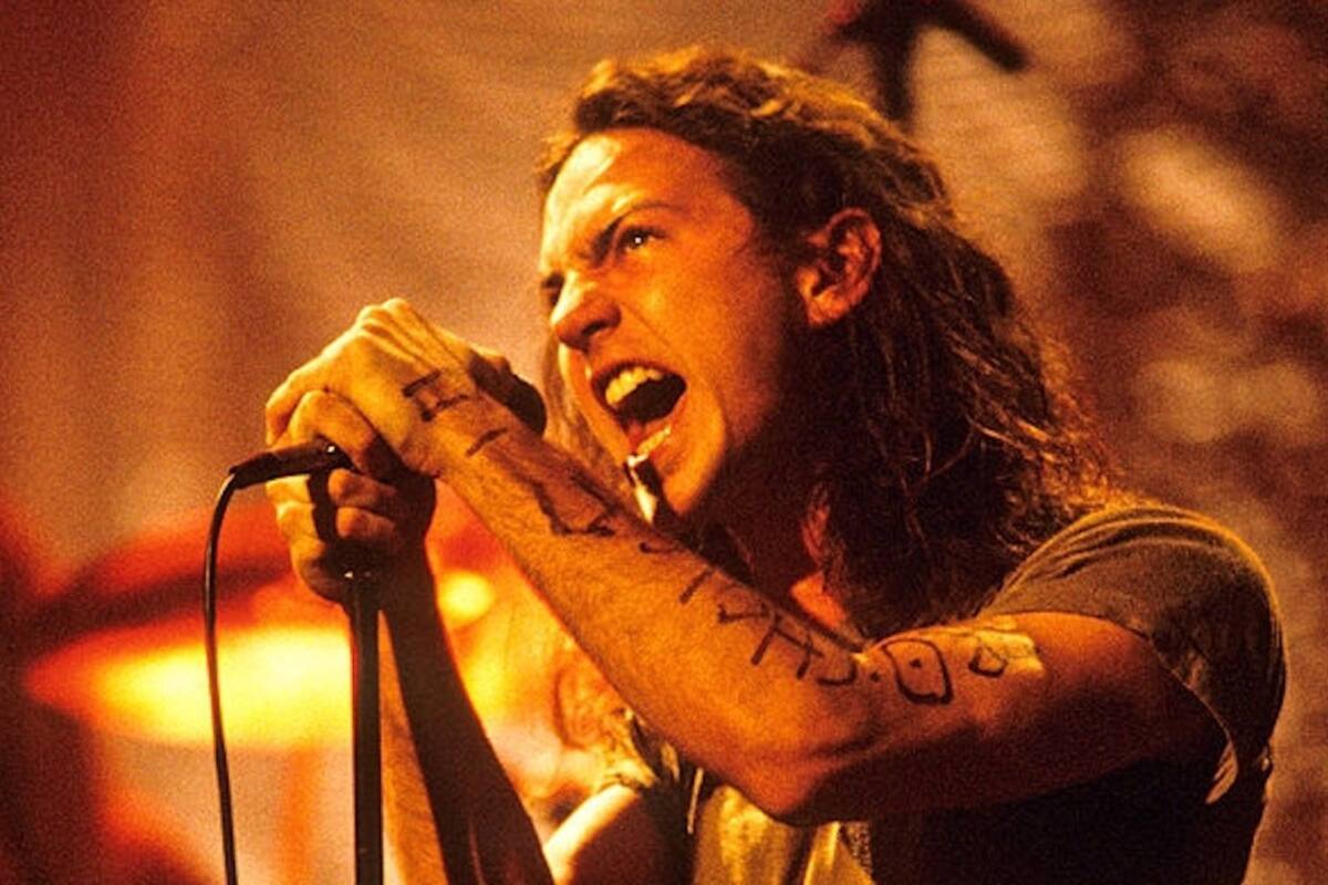 Pearl Jam comparte su icónico concierto MTV Unplugged