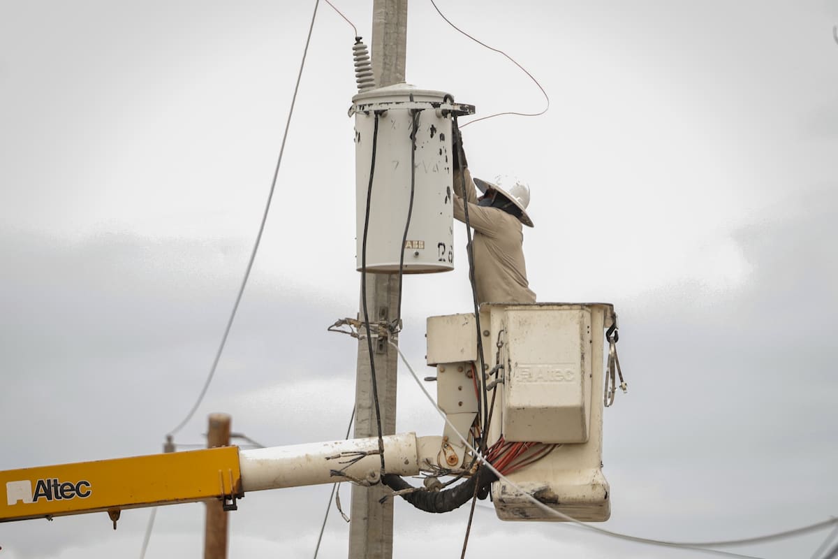 Habitantes del Valle de Mexicali piden solución a fallas eléctricas