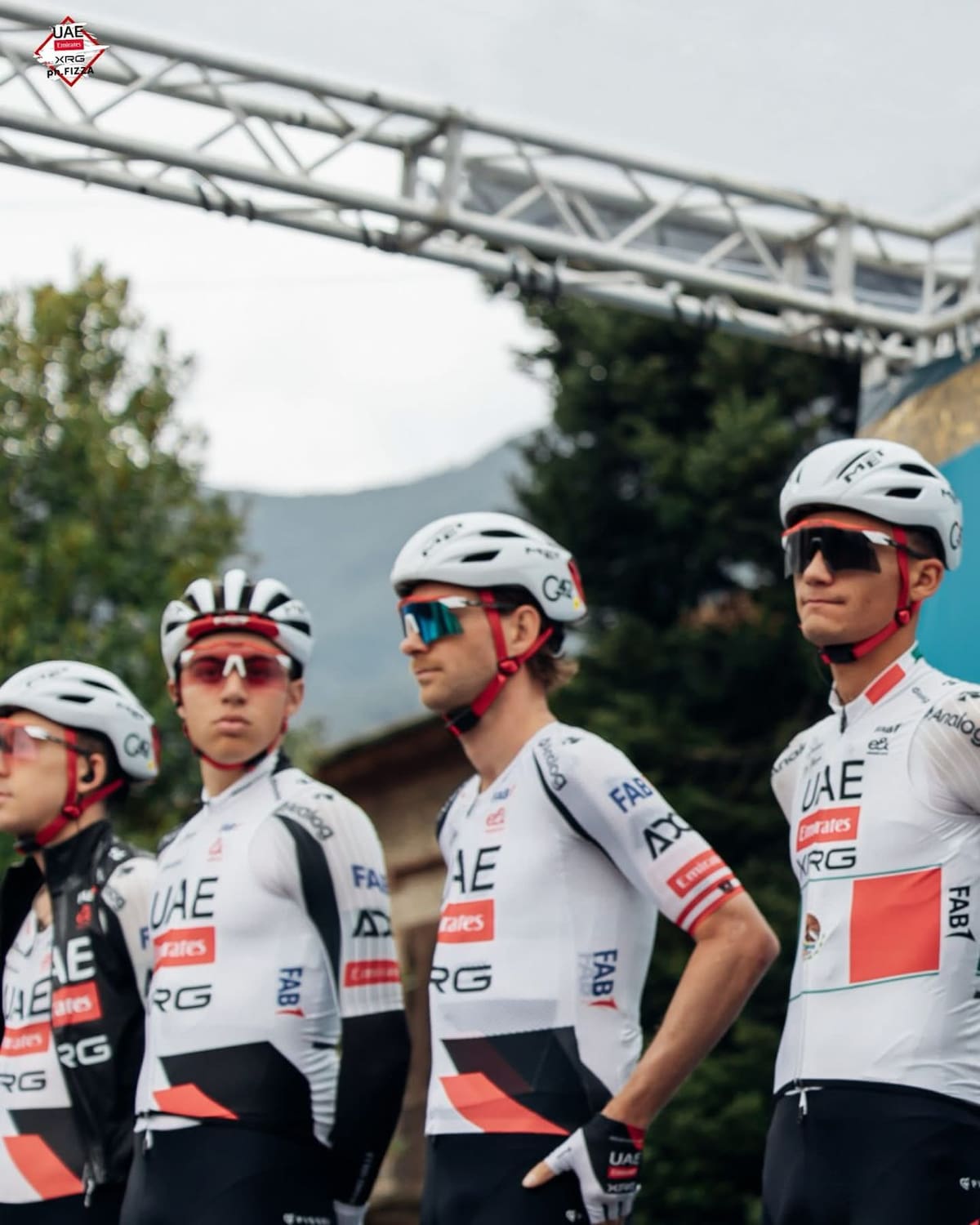 El ciclista bajacaliforniano Isaac del Toro llegará como líder de la clasificación general a la etapa 3 de la Tirreno-Adriático 2026 tras finalizar segundo en la etapa 2 entre Camaiore y San Gimignano. Foto: Cortesía