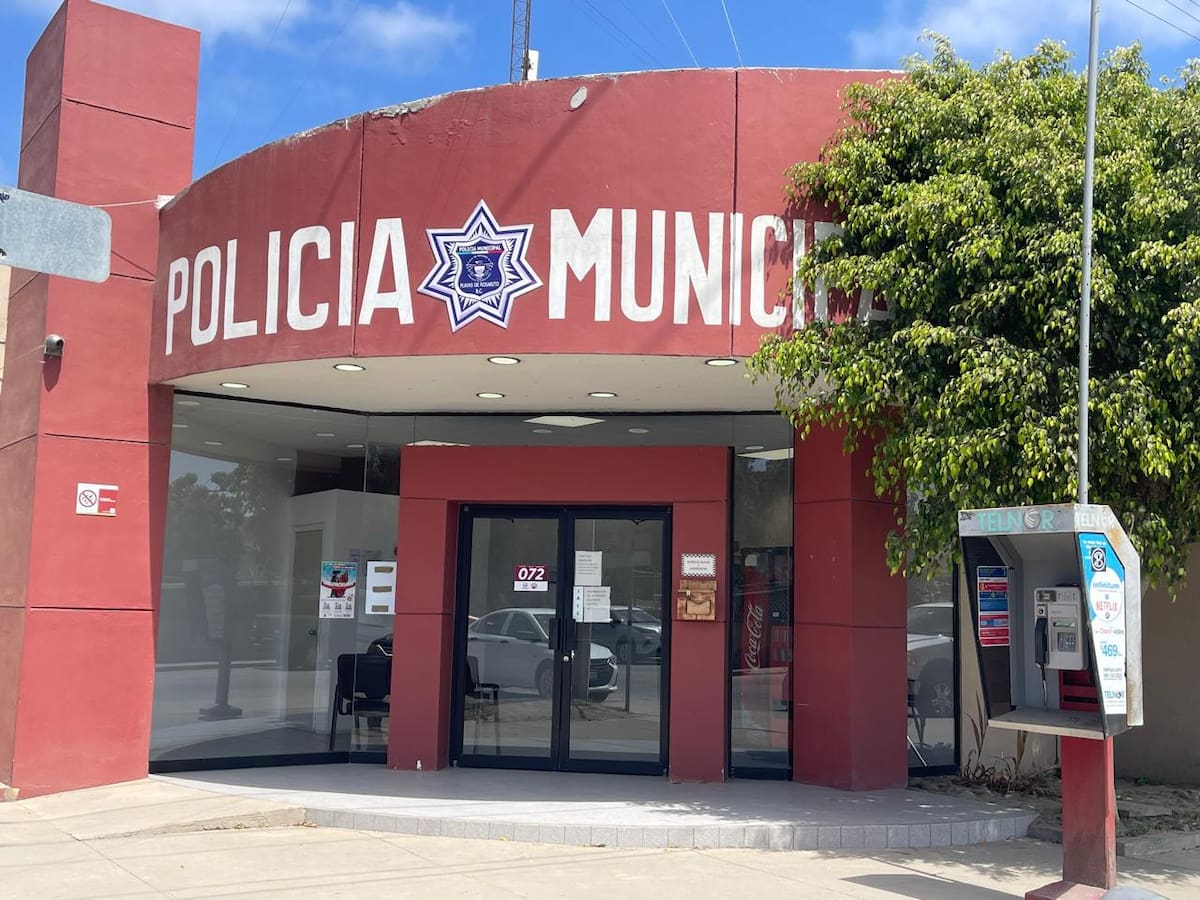 El retraso en la revisión de expedientes de policías que no aprobaron control y confianza mantiene incompleta a la corporación desde abril del año pasado. Foto: Carmen Gutierrez