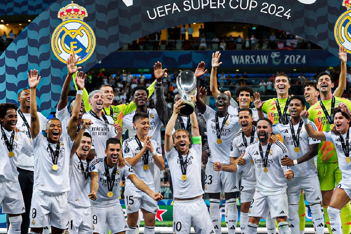 Kylian Mbappé anota en su debut y Real Madrid levanta el título de Supercopa de Europa
