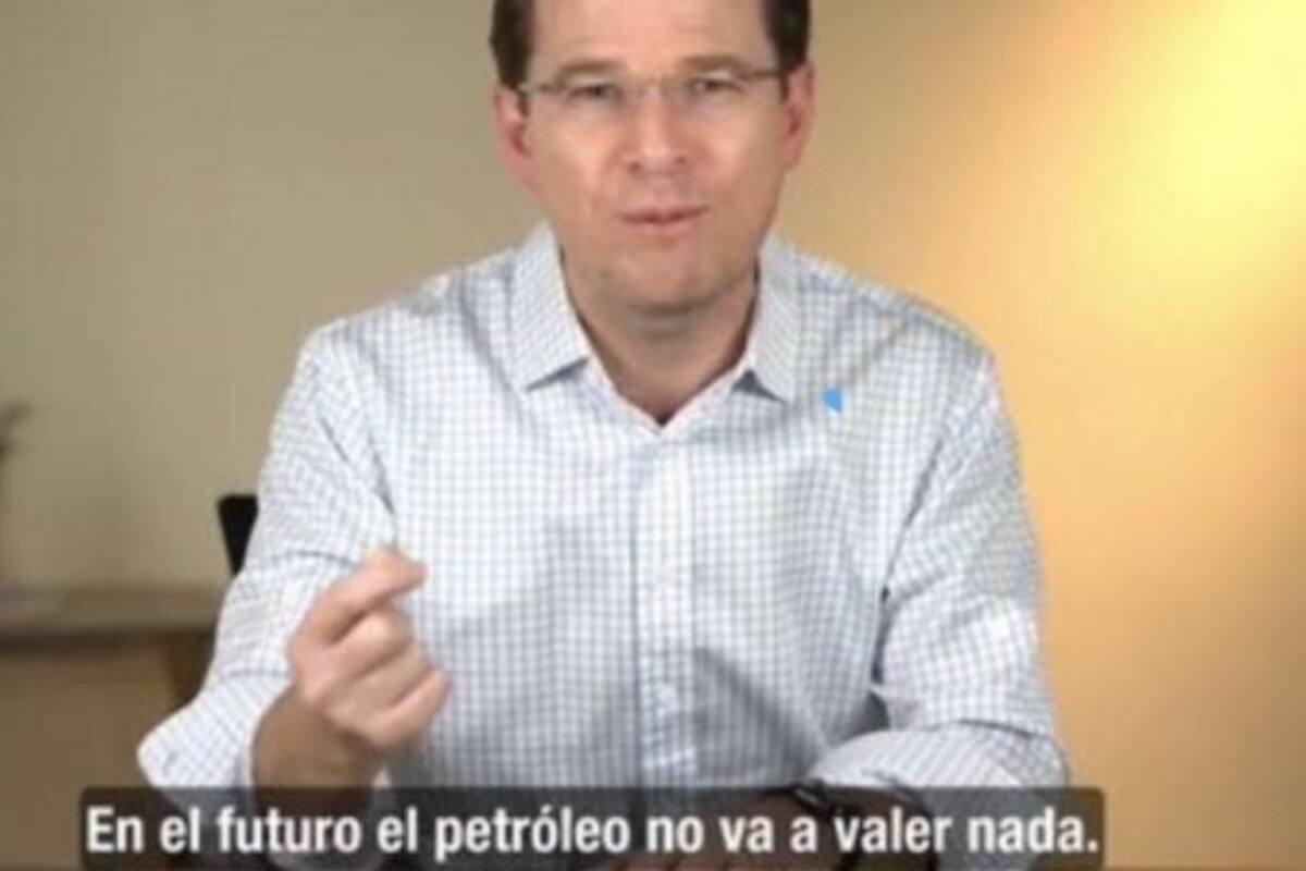 El petróleo no va a valer nada, dijo Ricardo Anaya y hoy vale más de 100 dólares el barril; lo viralizan redes