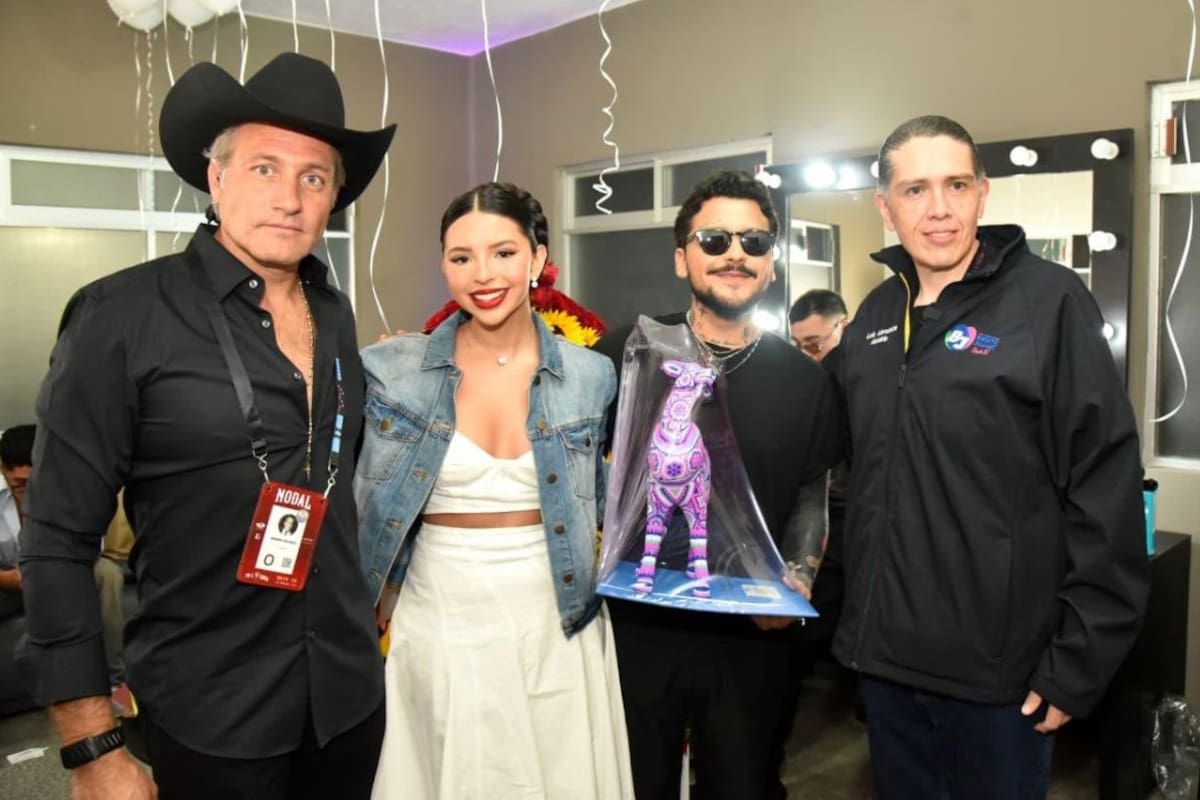 Christian Nodal recibe reconocimiento por la alcaldía Benito Juárez de la CDMX tras su presentación en la Plaza de Toros México