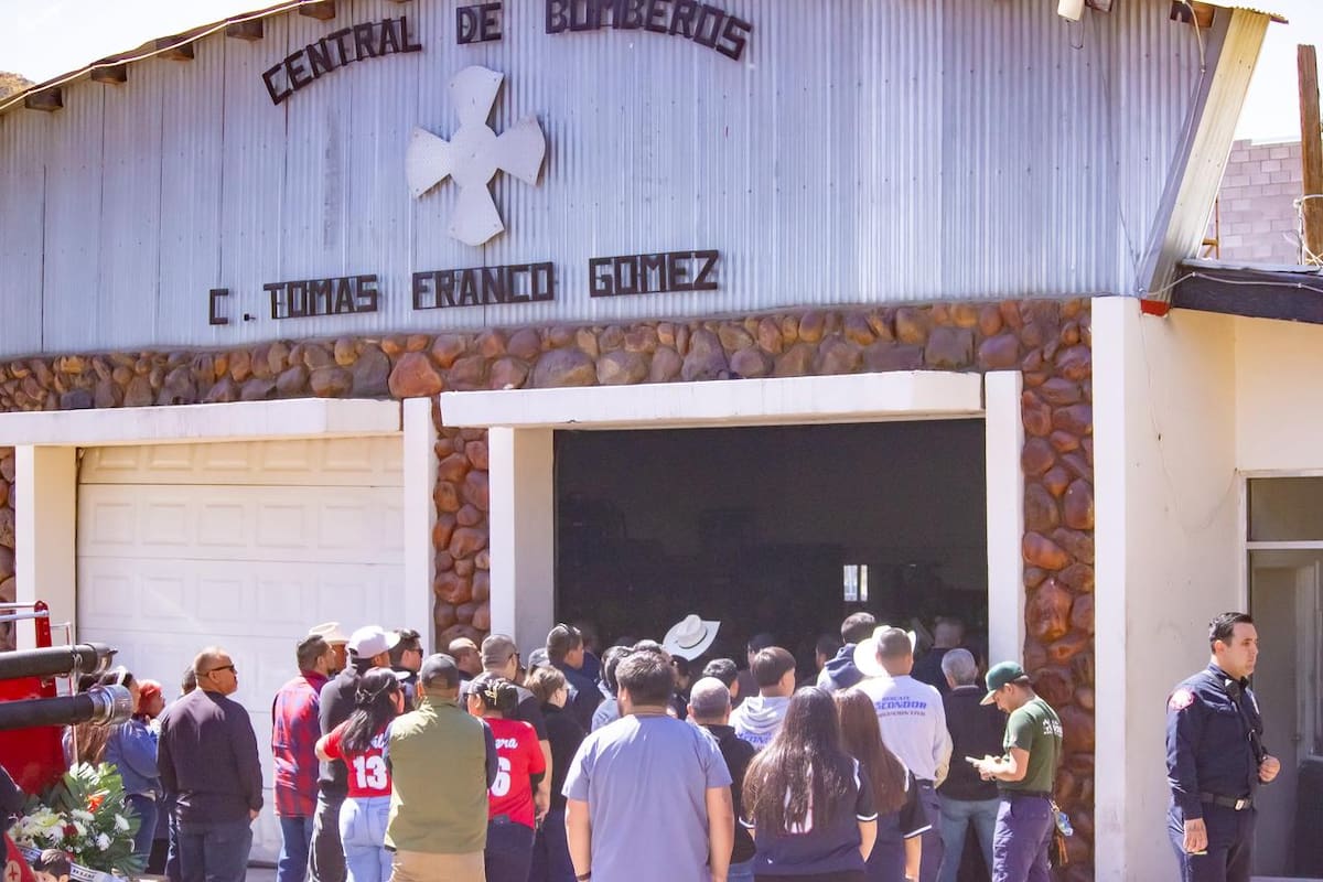 Despiden con honores a capitán de Bomberos de Tecate; recuerdan su vocación de servicio