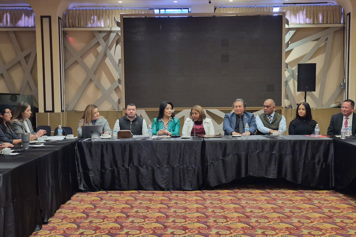 Retoman mesas de trabajo entre colegios y barras de abogados