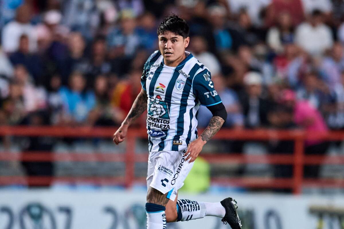 “Chofis” López fuera de Pachuca por problemas extracancha