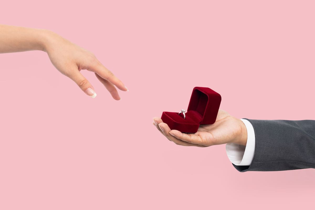 U-Treasure estrena alianzas de boda de Pokémon en platino: 30 modelos personalizados con 12 gemas y grabados desde 28 mil pesos mexicanos