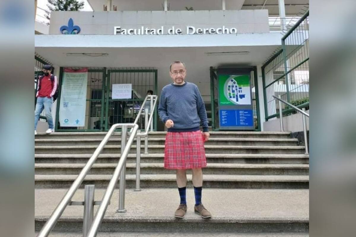 “¡La ropa no tiene género!”: Profesor de Universidad en Veracruz se viste con falda para impulsar experimento social