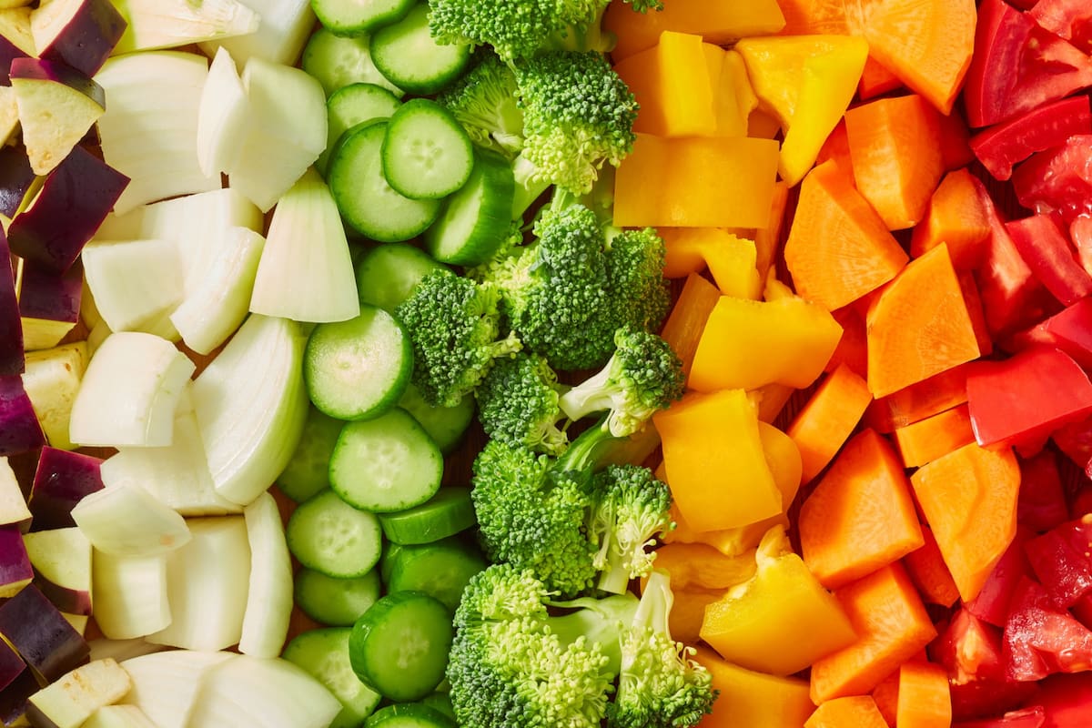 No solo es agua: los alimentos que también ayudan a mantenerte hidratado