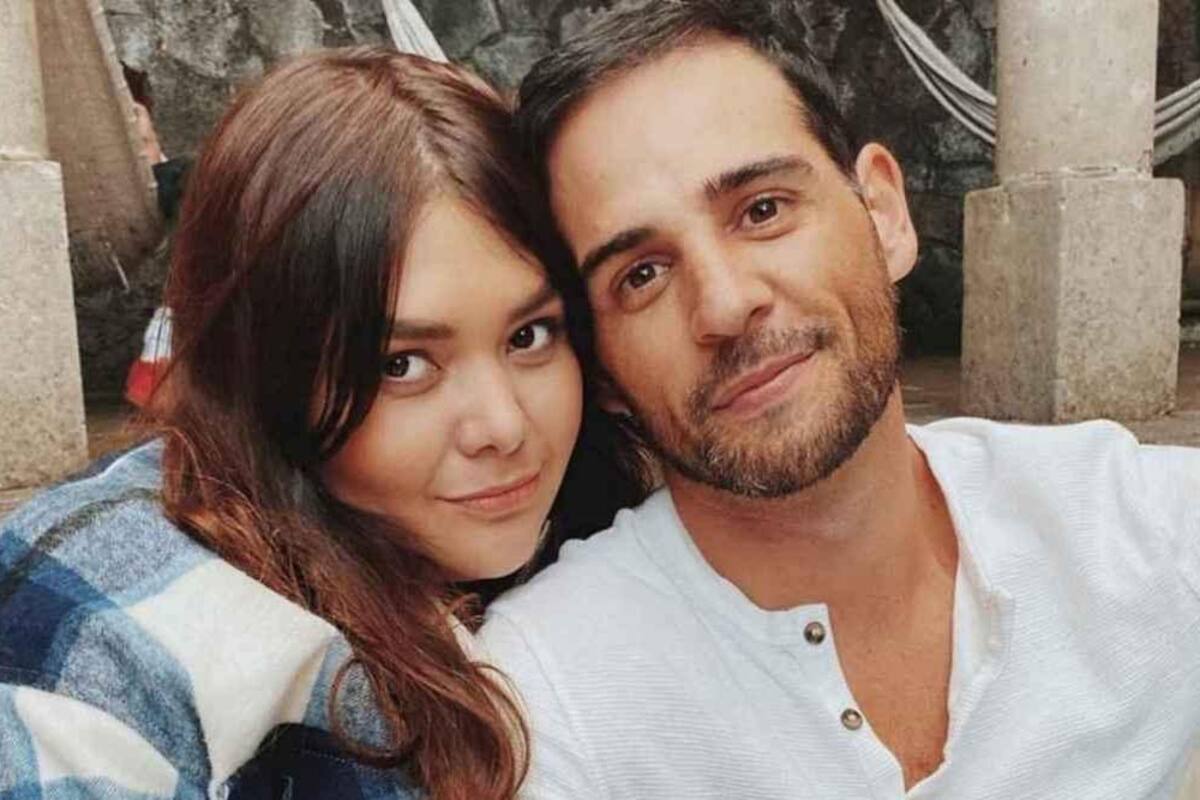 Yuridia responde a incómoda pregunta de fan: "¿Cómo la tiene Matías?"