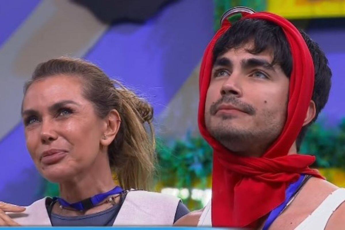 Sian es criticado por conducta inapropiada con Sabine Moussier al tocar sus glúteos