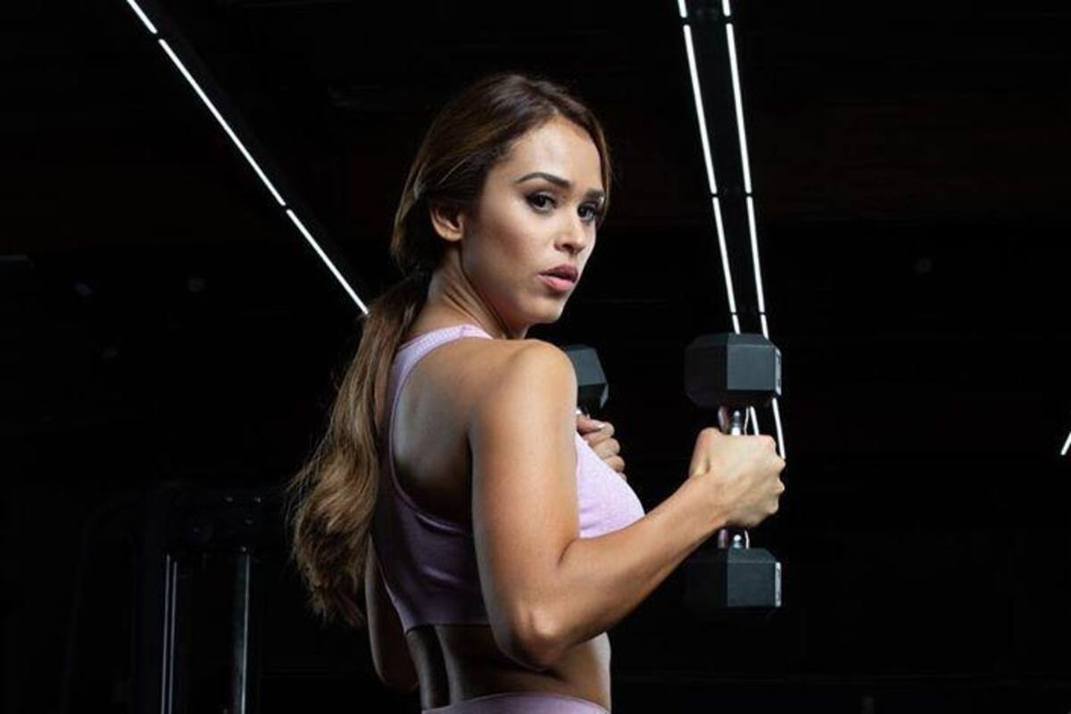En apretadito leggins morado, Yanet García presume su tremendo “cucu”