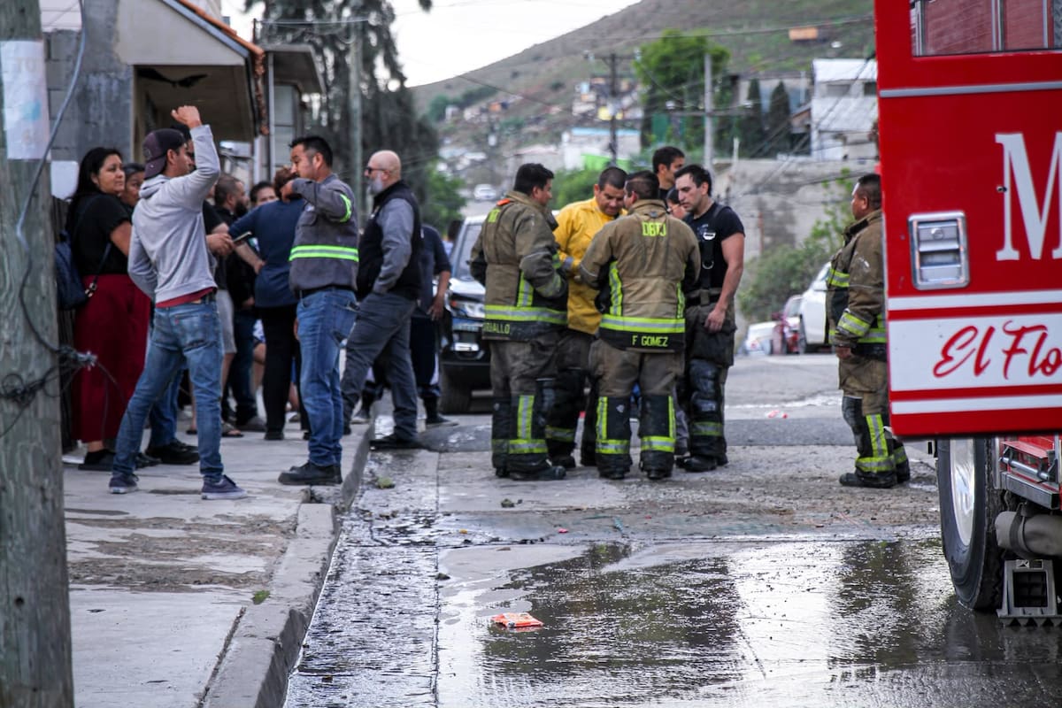 Incendio moviliza a Bomberos en la Mariano Matamoros: sofocan llamas en vivienda antes de que afecten a vecinos