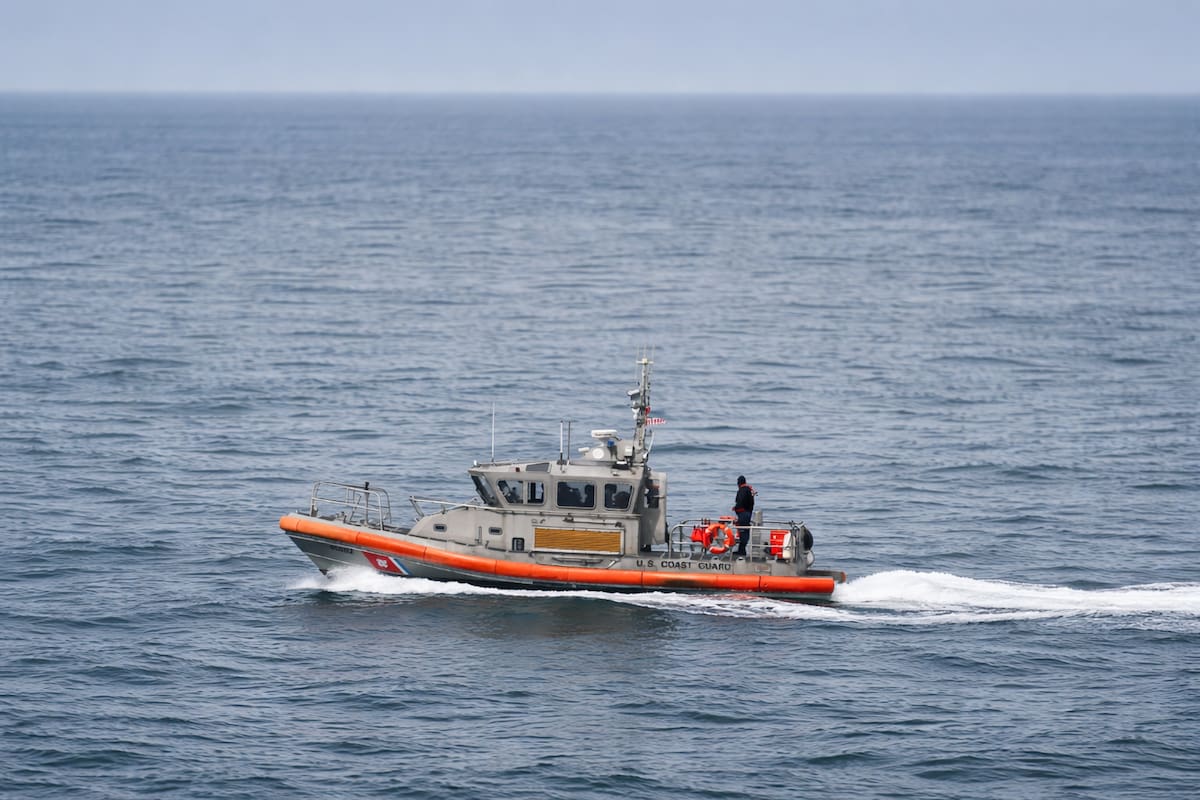 Guardia Costera de EE.UU. intercepta a 15 inmigrantes mexicanos frente a costas de San Diego