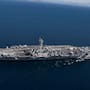 USS Abraham Lincoln regresa a San Diego tras casi 11 meses en Oriente Medio, con 265 días sin escala en puerto, problemas de abastecimiento y ocho intentos de suicidio reportados durante el despliegue
